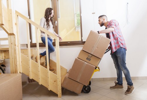 Dependable man with van in Freezywater for homes and small businesses