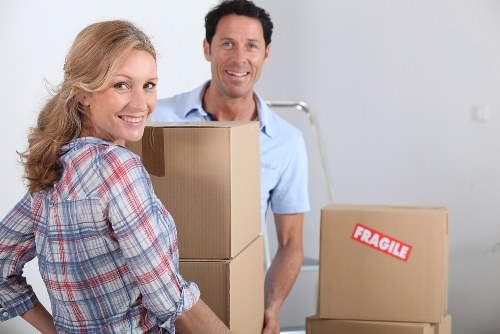 Local movers handling a property access challenge in Freezywater